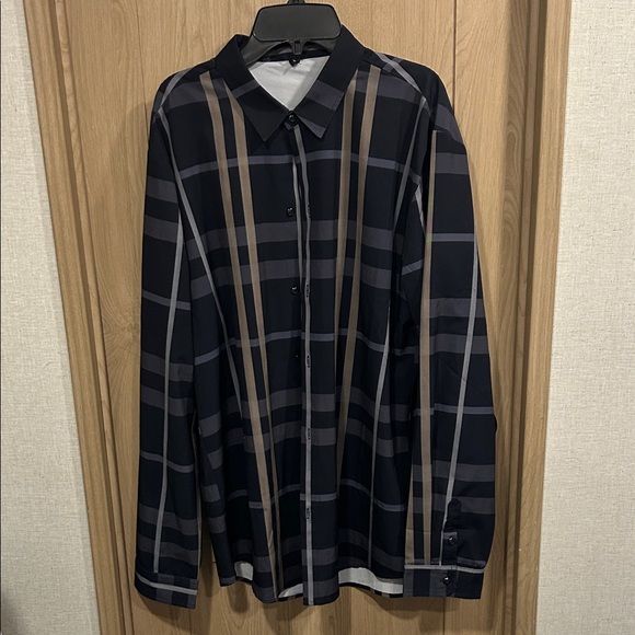 Other - Stylish Plaid Button-Up Shirt